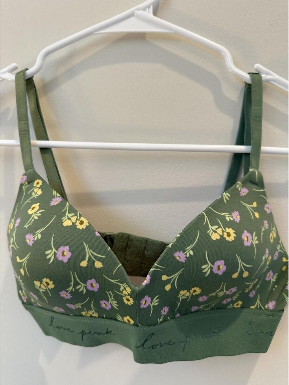 32A Victoria's Secret PINK Wear Everywhere Wireless Lightly Lined Bra green